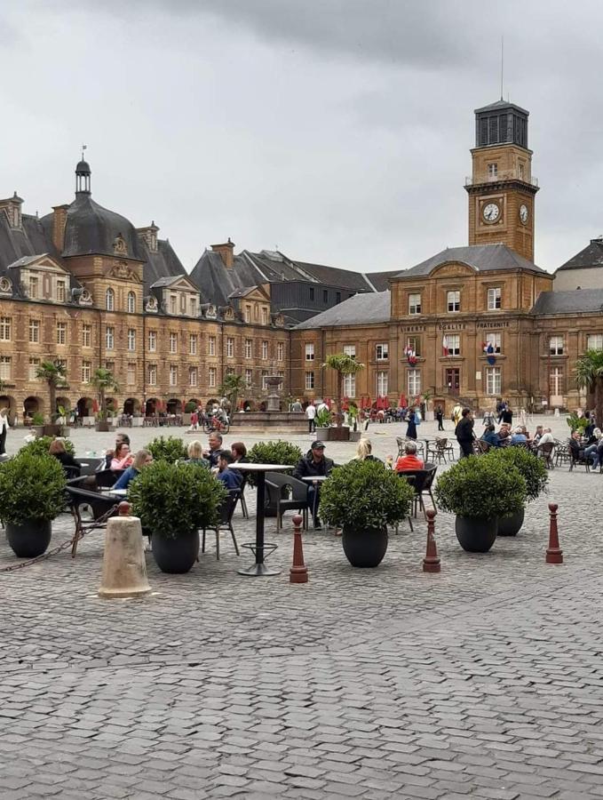 Bulle D'Ardenne Apartment Charleville-Mézières Exterior foto